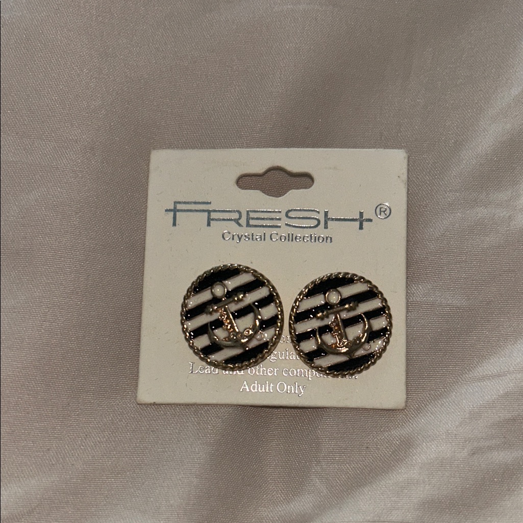 Fresh Nautical Anchor Earrings With Black And Gold